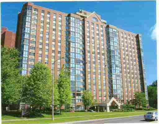 OPEN HOUSE: May 19, 1-4pm Beautiful 2 BDR / 2BTR Atrium Condo (2760 Carousel Cres.) - Photo 1