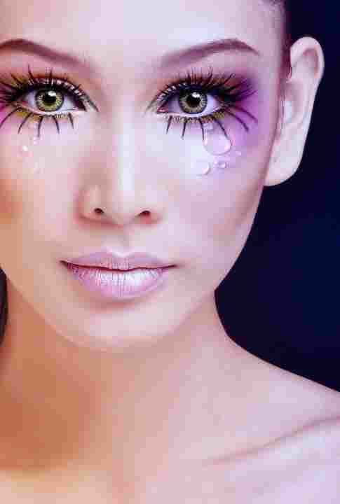 Be a CERTIFIED Eyelash Extension Technician - Photo 1