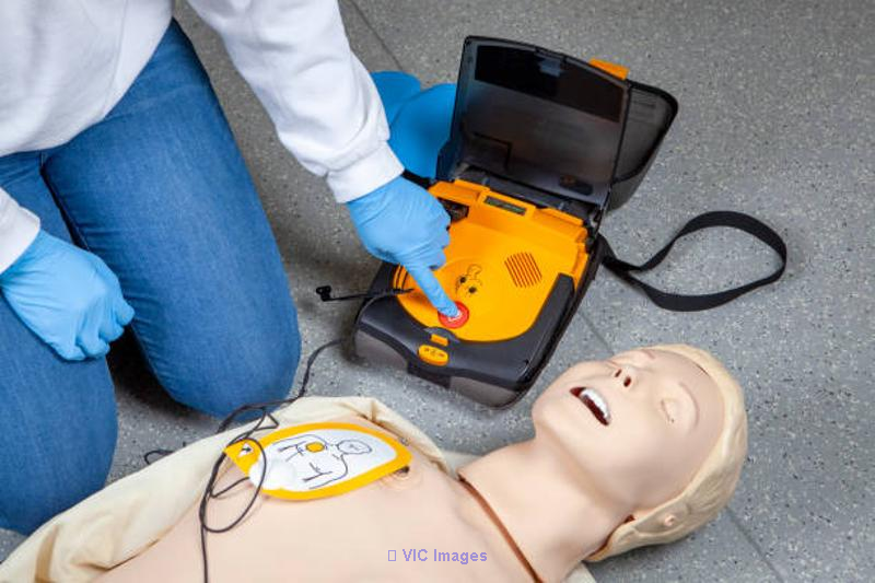 Most People Freeze In Emergencies Learn CPR With Confidence - Photo 1